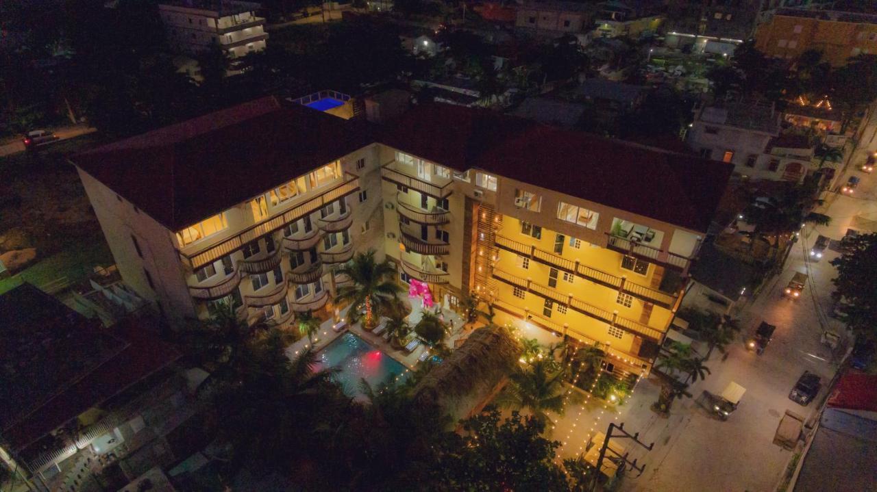 Tropical Palace Hotel 圣佩德罗 外观 照片